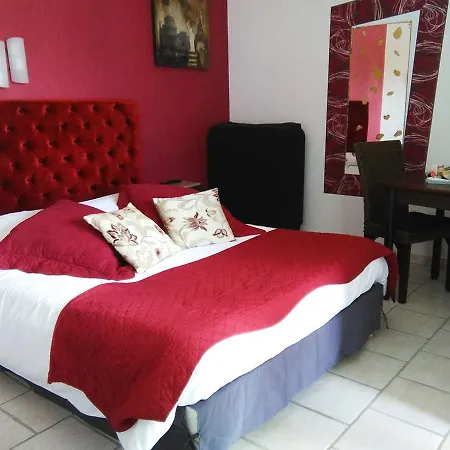 Lx Hotel *