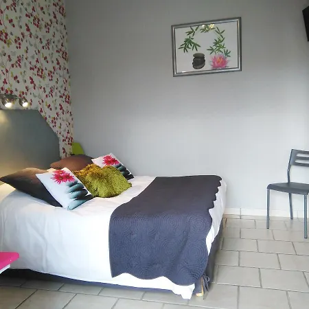Hotel Lx *
