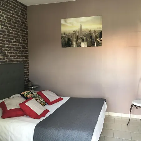 Lx Hotel